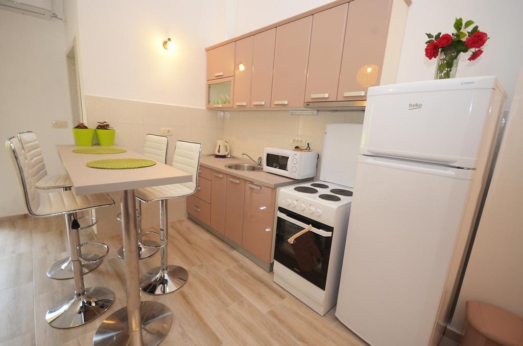 Apartmani Mizdrak Kotor Eksteriør bilde